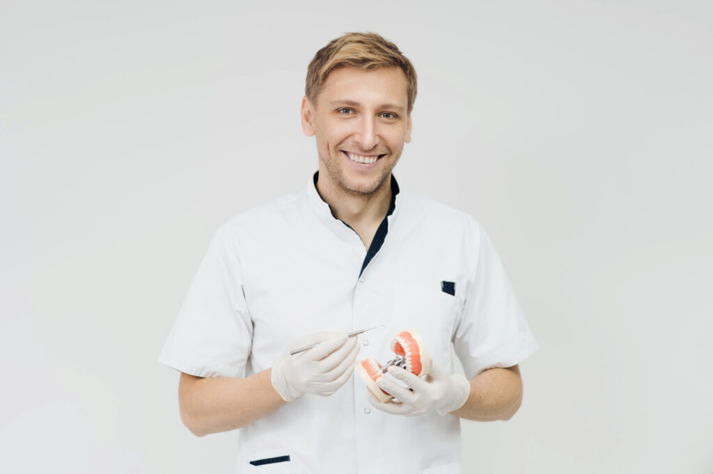 Tratamiento de dientes flojos: lo que necesita saber – Puri Odontología Oxnard