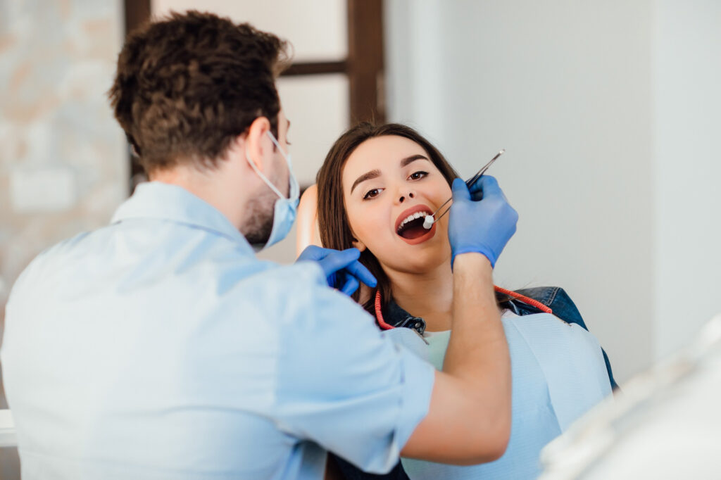 Mantener la higiene bucal con dientes podridos – Puri Odontología Oxnard